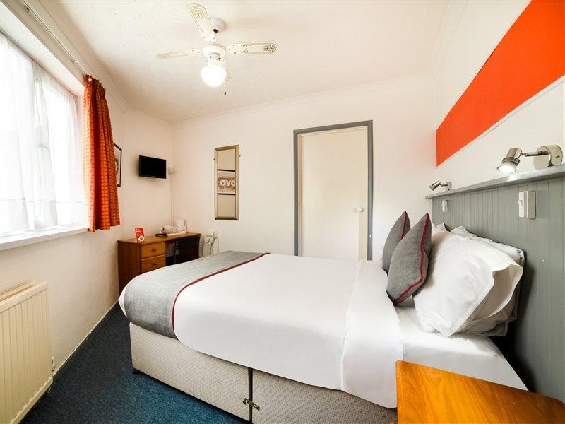 Marina Hotel Сандаун Екстериор снимка