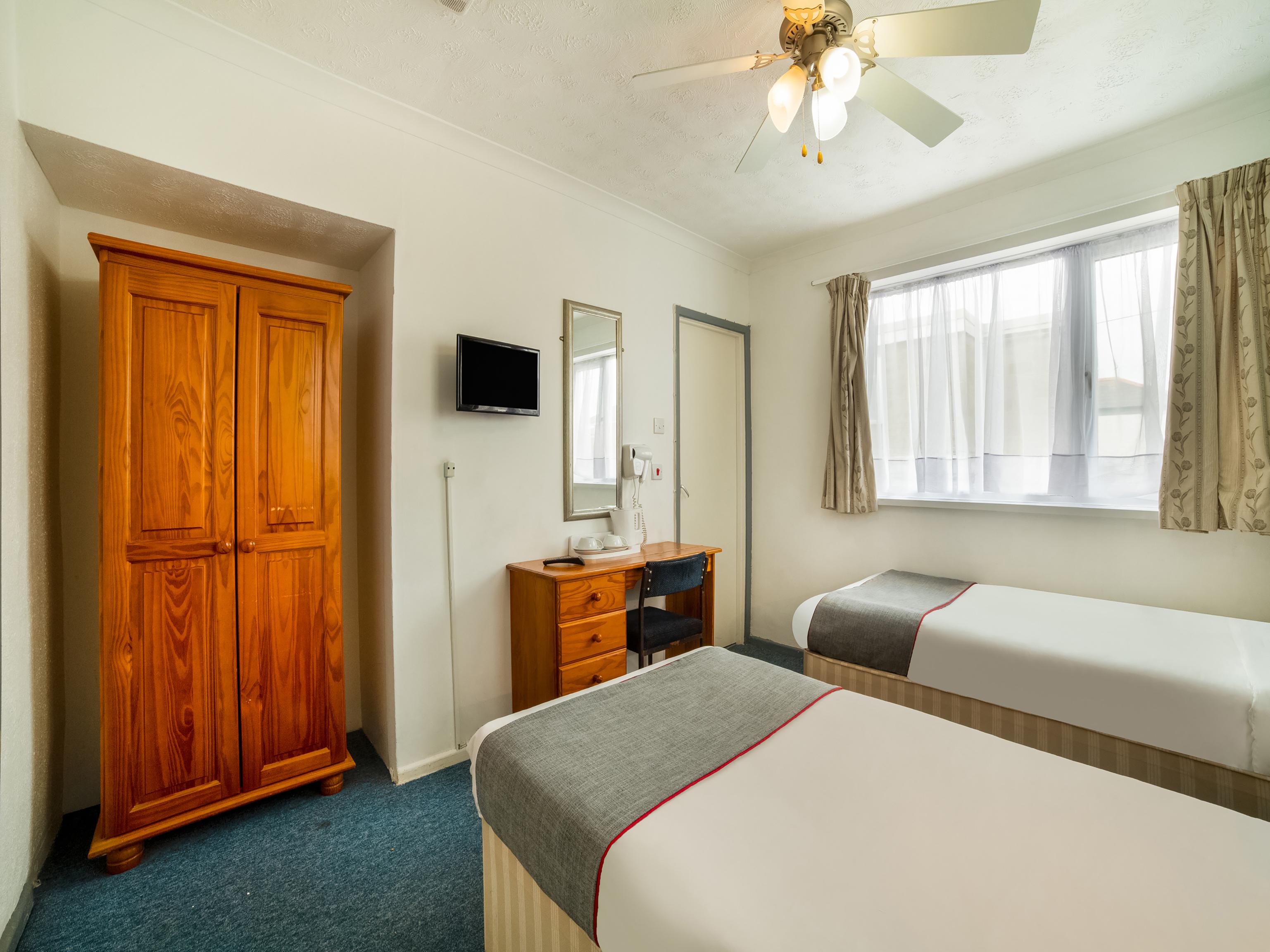 Marina Hotel Сандаун Екстериор снимка
