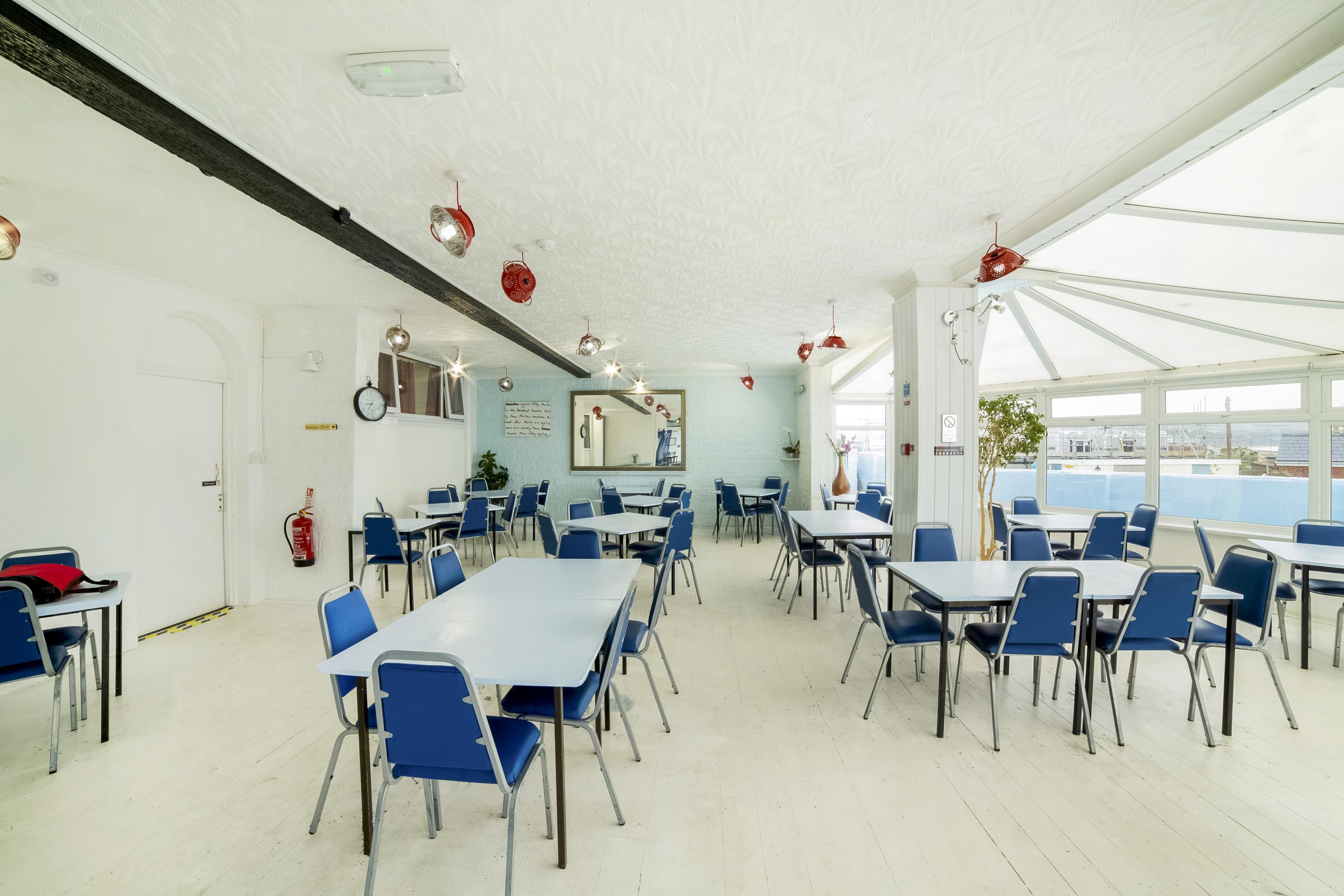 Marina Hotel Сандаун Екстериор снимка
